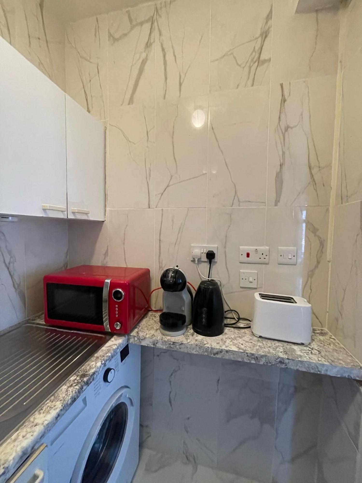Lovely 2 Bed Flat 2 Floor Miles Londres Exterior foto