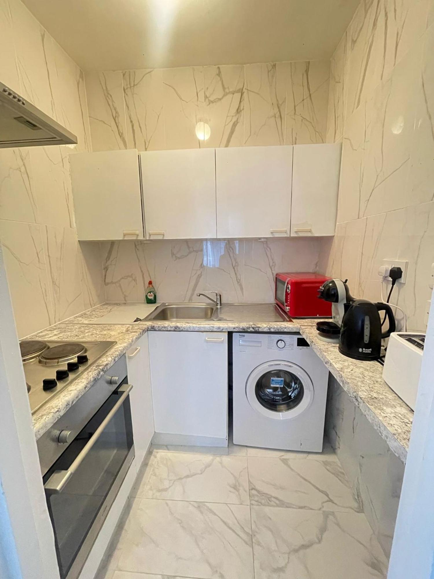 Lovely 2 Bed Flat 2 Floor Miles Londres Exterior foto